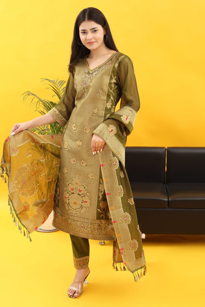 Tyohar Glamour (Pickle green): 46-Inch Pure Organza Jacquard Kurta, Viscose Pants, and Stylish Dupatta