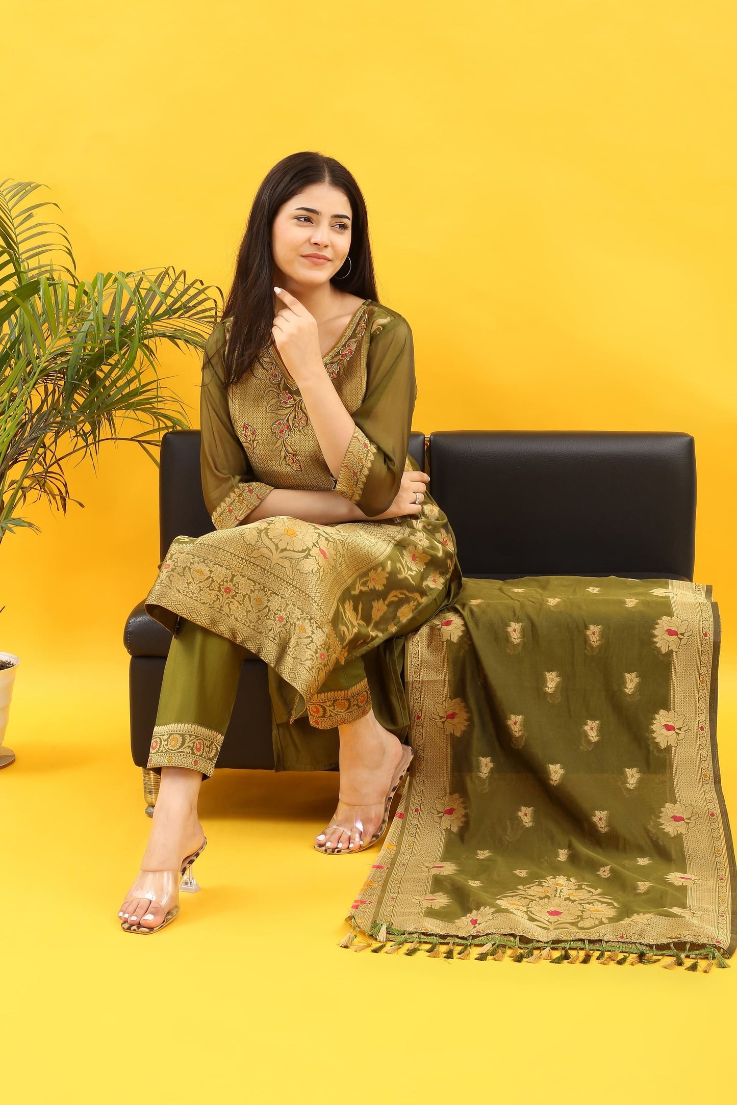 Tyohar Glamour (Pickle green): 46-Inch Pure Organza Jacquard Kurta, Viscose Pants, and Stylish Dupatta