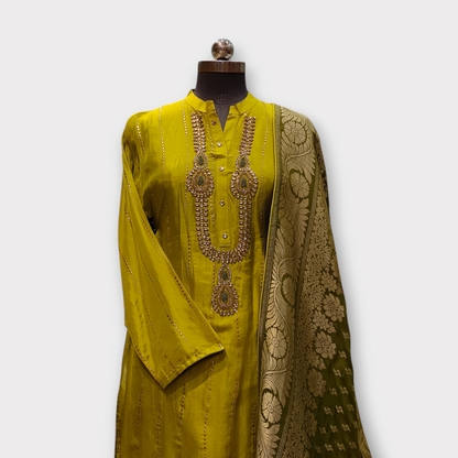 UNSTITCHED UPADA SILK KURTA ABORNED WITH KUNDAN WORK WITH BANARSI DUPATTA, BOTTAM FABRIC IS VISCOSE