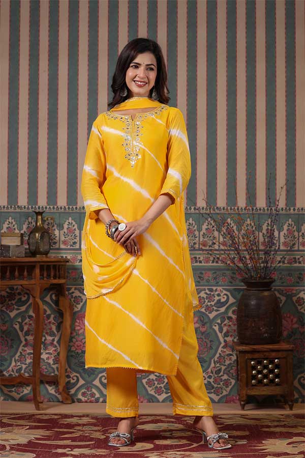 LEHARIYA BLISS: FESTIVE MUSLIN KURTA SET WITH GOTA EMBROIDERY (Yellow colour )