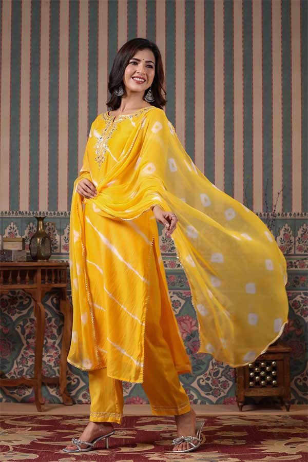 LEHARIYA BLISS: FESTIVE MUSLIN KURTA SET WITH GOTA EMBROIDERY (Yellow colour )